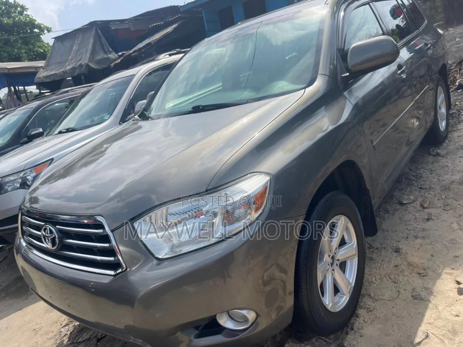 Toyota Highlander Limited 2010 Gray