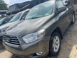 Toyota Highlander Limited 2010 Gray