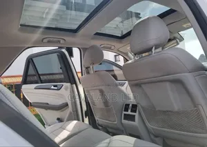 Mercedes-Benz M Class ML400 4MATIC 4dr SUV AWD (3.0L 6cyl Turbo 7A)