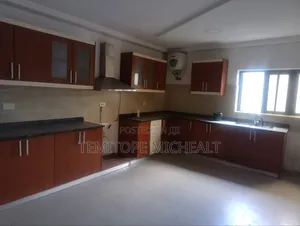 5bdrm Townhouse / Terrace in Jabi District for rent