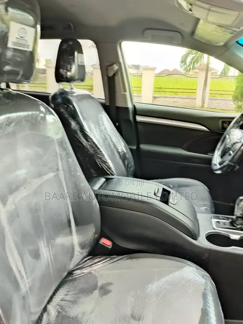 Toyota Highlander 2019 Silver