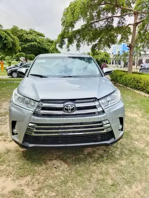 Toyota Highlander 2019 Silver