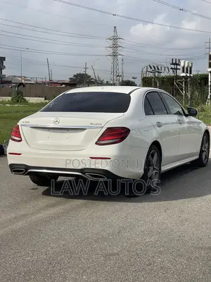 Mercedes-Benz E300 4Matic AWD Sedan (2.0L 4cyl 9A) 2017 White