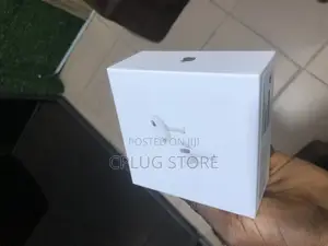 Second Generation Apple Airpods: Premium Sound