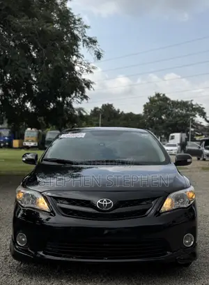 Toyota Corolla 2013 Black