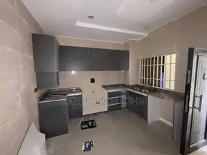 3bdrm Block of Flats in Jahi for rent