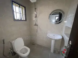 3bdrm Block of Flats in Jahi for rent
