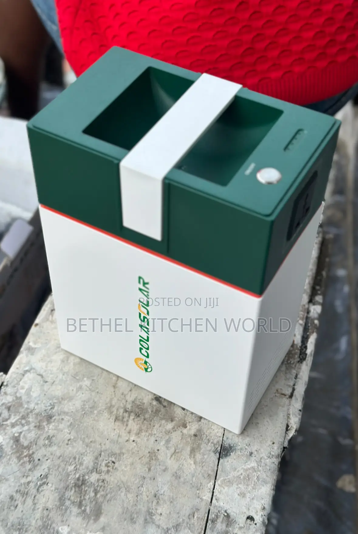 1000 Watts Cola Solar Generator