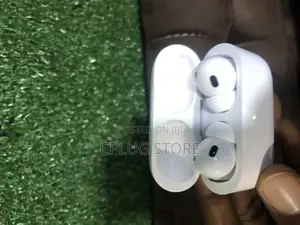 Type C Port; Used but Clean Airpod Pro 2