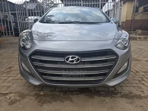 Hyundai Elantra SE Sedan FWD (1.8L 4cyl 6A) 2016 Gray