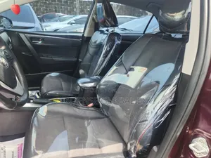 Toyota Corolla SE (1.8L 4cyl 2A) 2019 Red