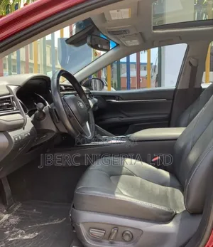 Toyota Camry 2018 Red