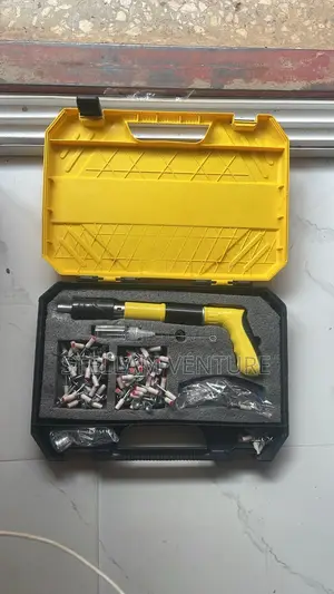 Nail Gun/Nailer