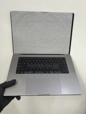 Laptop Apple MacBook Pro 2021 M1 16GB Apple M1 Pro SSD 1T