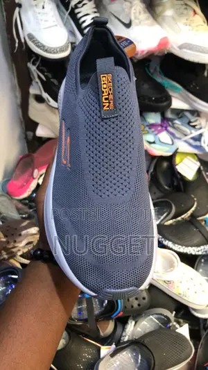 Sketchers Premiere