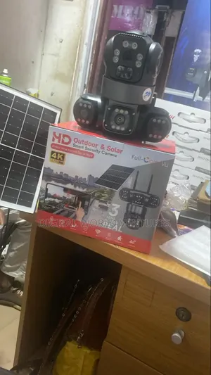 4g 3lens PTZ Solar Camera
