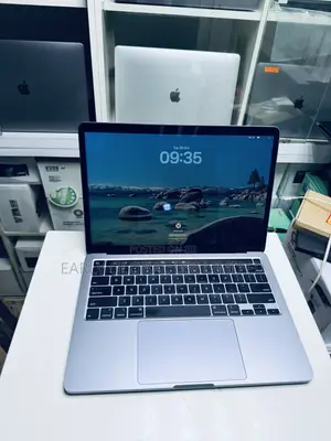 Laptop Apple MacBook Pro 2020 16GB Intel Core I7 SSD 512GB