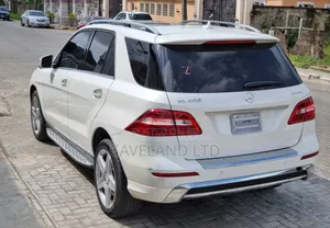 Mercedes-Benz M Class ML400 4MATIC 4dr SUV AWD (3.0L 6cyl Turbo 7A)