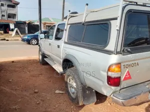 Toyota Tacoma 2004 Silver