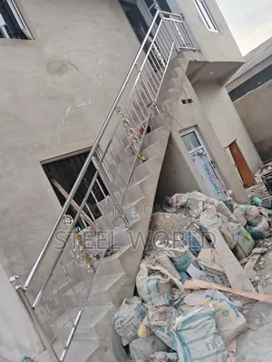 Supreme Stairs