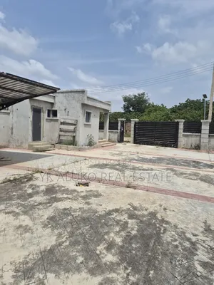 5bdrm Bungalow in Las Vegas Estate, Ilorin West for sale