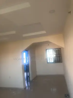 3bdrm Block of Flats in Housa Quarters, Abakaliki for rent