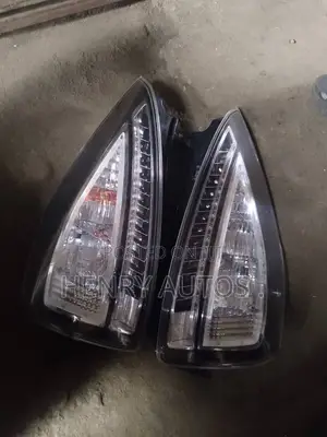 Set Taillights for Mazda 5 2008