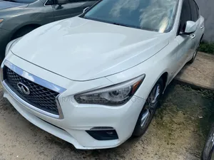 Infiniti Q50 2017 White