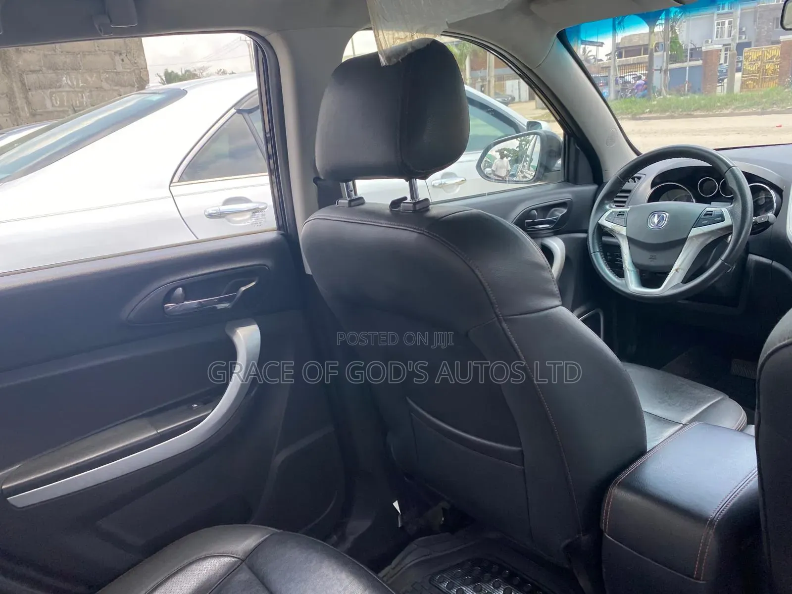 Infiniti Q50 2017 White