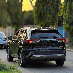 Toyota RAV4 XLE Premium 2025 Black