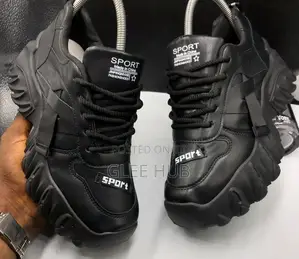 Ladies Top Sneakers