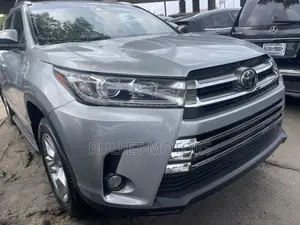 Toyota Highlander Limited 4x4 V6 (3.5L 6cyl 8A) 2017 Silver