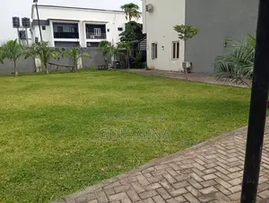 Furnished 3bdrm Townhouse / Terrace in Wuye Main for rent