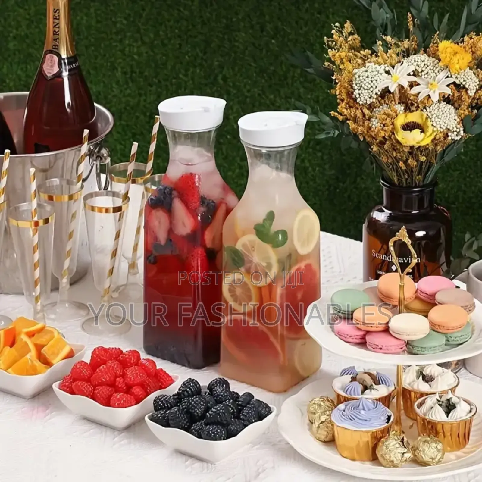 Large Size Carafe Water and Drinks Jug