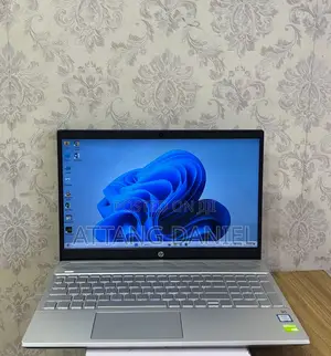 Laptop HP Pavilion 15-Cs3063cl 16GB Intel Core I7 SSD 500GB