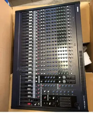Yamaha Professional 24 Channels Mixer Mg24/14fx Big Name  