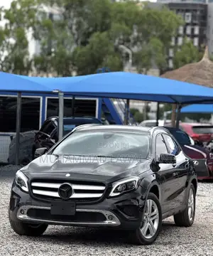Mercedes-Benz GLA 250 2015 Black