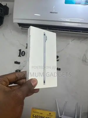 New Apple iPhone Air 256 GB White