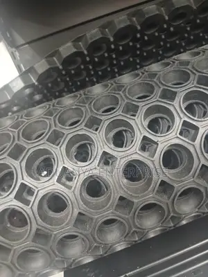 Heavy Duty Rubber Mat (Honeycomb / Ring Mat) 12mm × 1000mm × 1500mm