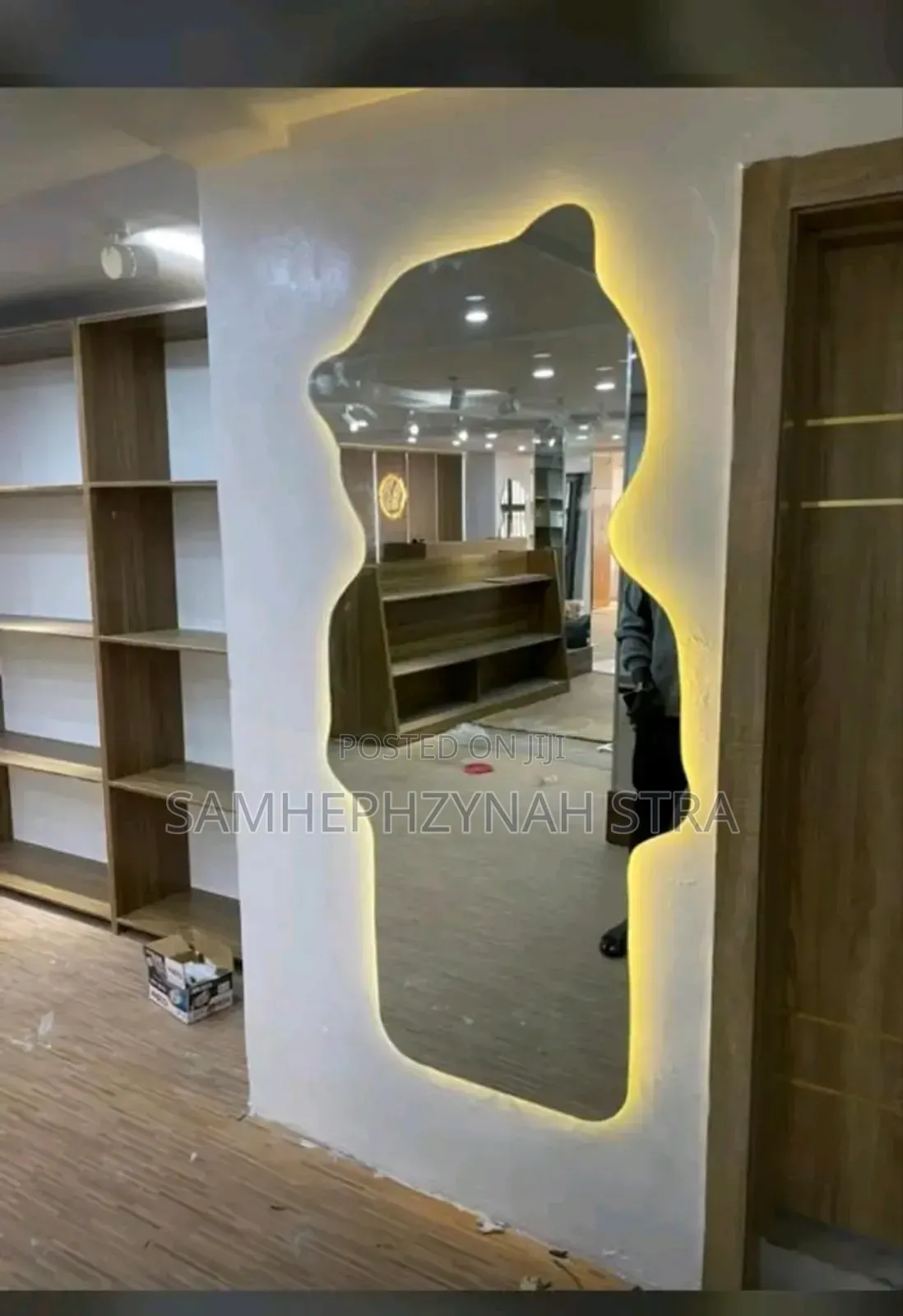 Special and Unique Design Mirror
