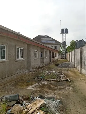 3bdrm Block of Flats in Agip Estate,, Diobu Mile 4 for sale