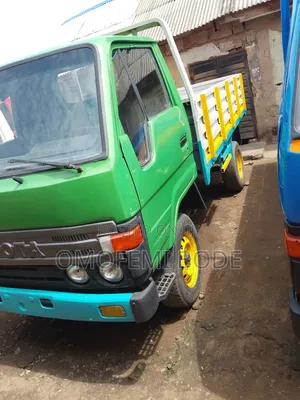 Toyota Dyna 150 Truck Old Model