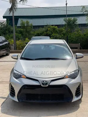Toyota Corolla 2018 Silver