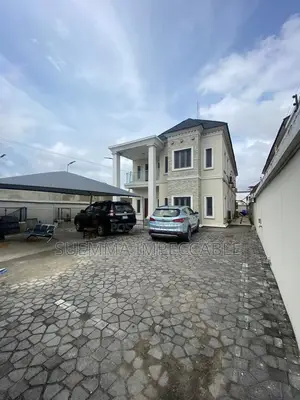 5bdrm Duplex in Lekki Expressway for rent