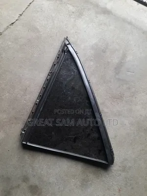 Toyota Camry 2010 Model Door Glass Vent Back Left