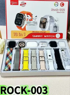 Ultra 3 + S10 Smart Watch 
2 Smart Watch 
2earpod
2watch Case
7straps
