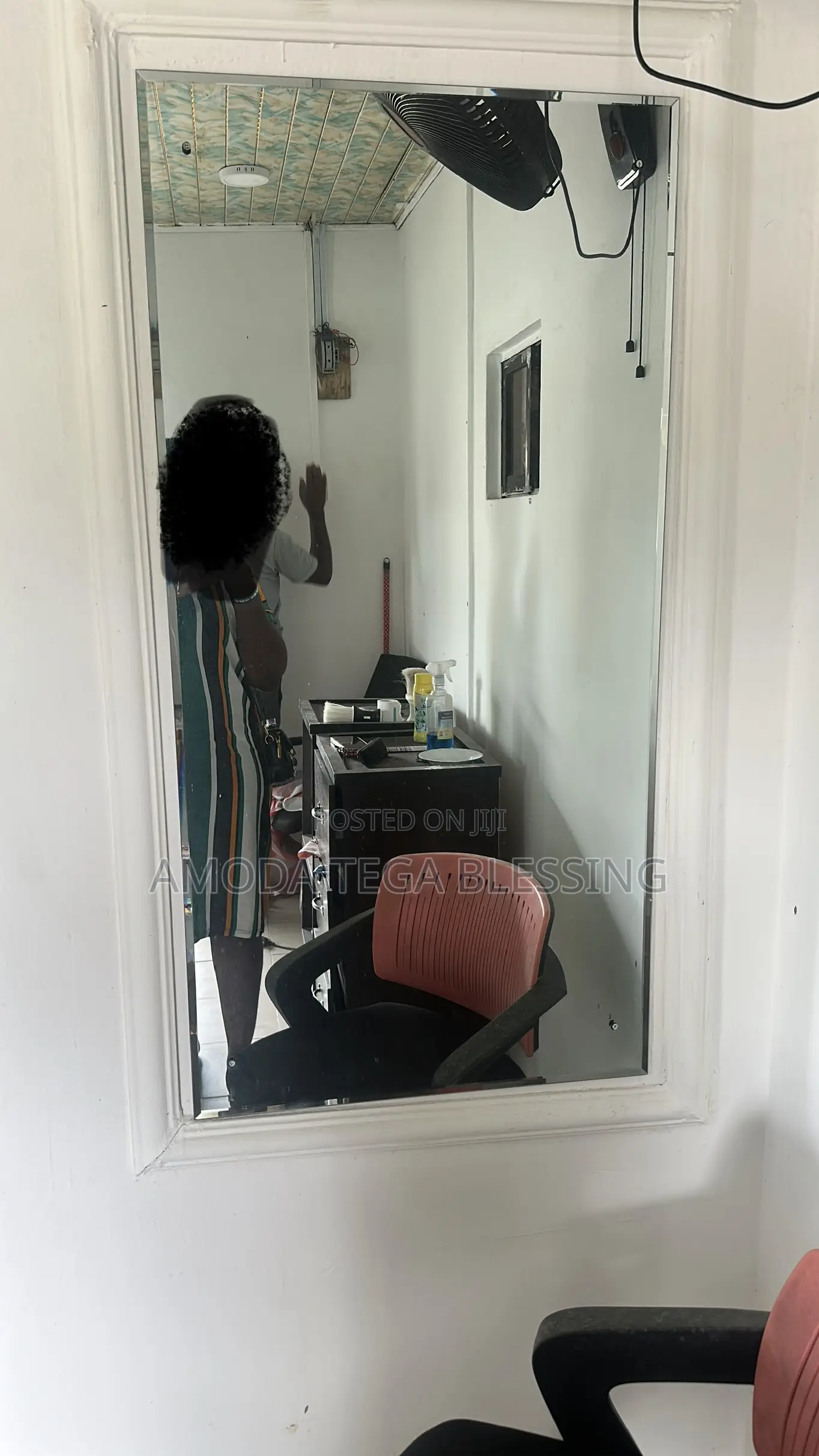 Salon Mirror