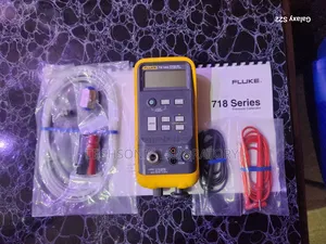 Fluke 718 Series Pressure Calibrator
