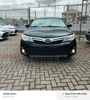 Toyota Camry XLE 4dr Sedan (2.5L 4cyl 6A) 2012 Black