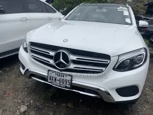 Mercedes-Benz GLC-Class 2017 White